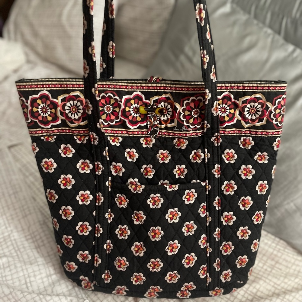 Vera Bradley tote bag